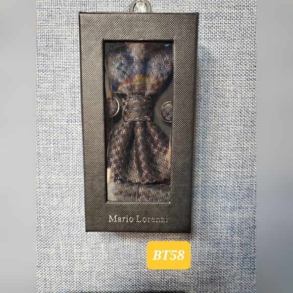 Pre-Tied Bow Ties by Mario Lorenzi - (BT - 56 - 58) - Picture 3 of 3